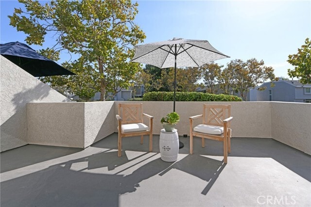 Building Photo - 26405 Mountain Grove Cir