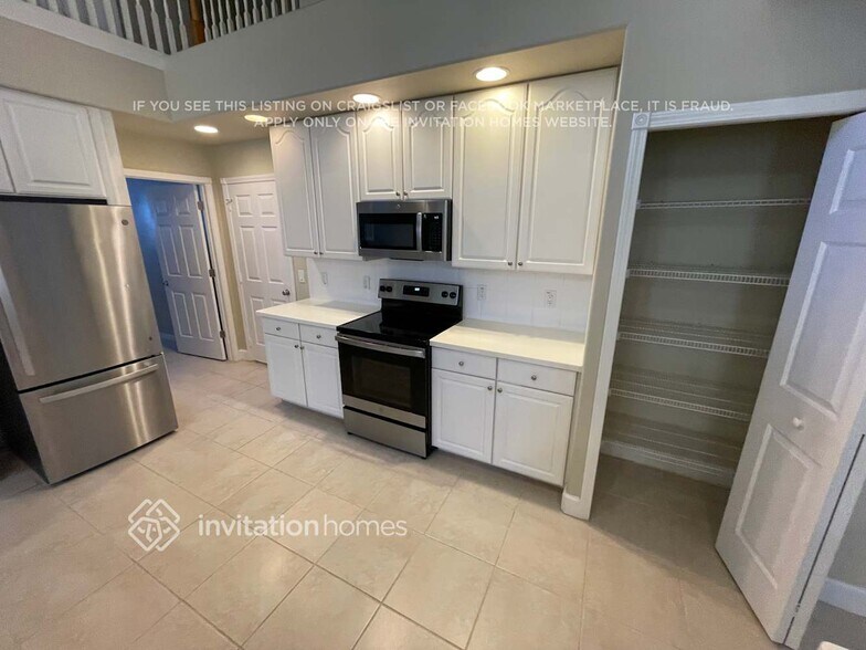 Building Photo - 5023 Hartwell Loop