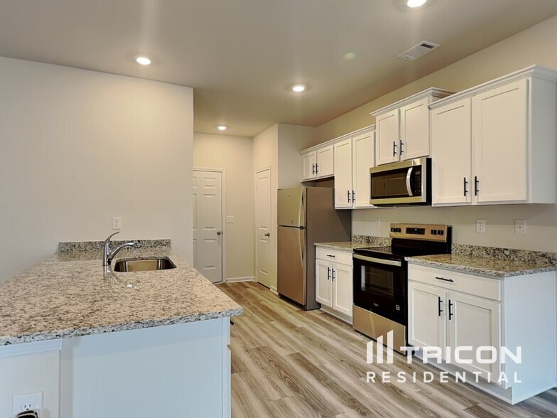 Building Photo - 287 Limestone Cir