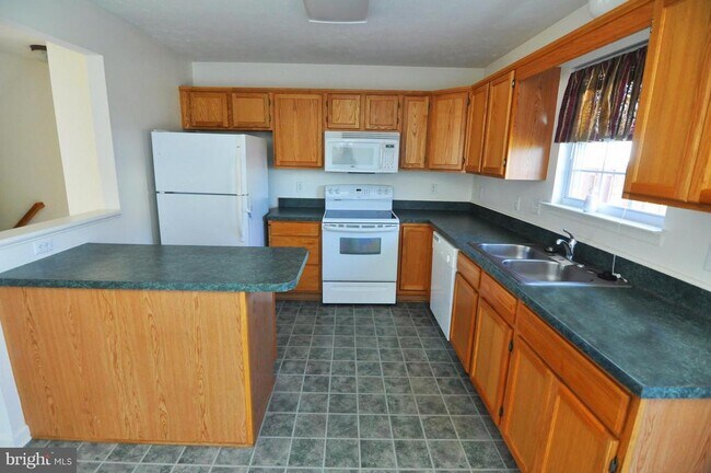 Building Photo - 117 Scirocco Ln