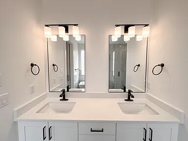 Building Photo - 366 Forty