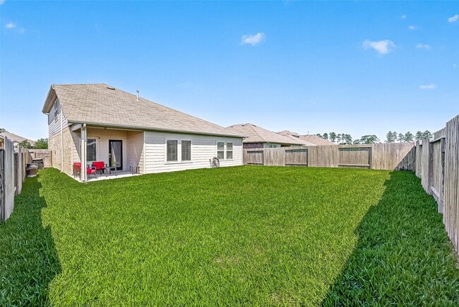 Building Photo - 21500 Rustic Elm Dr