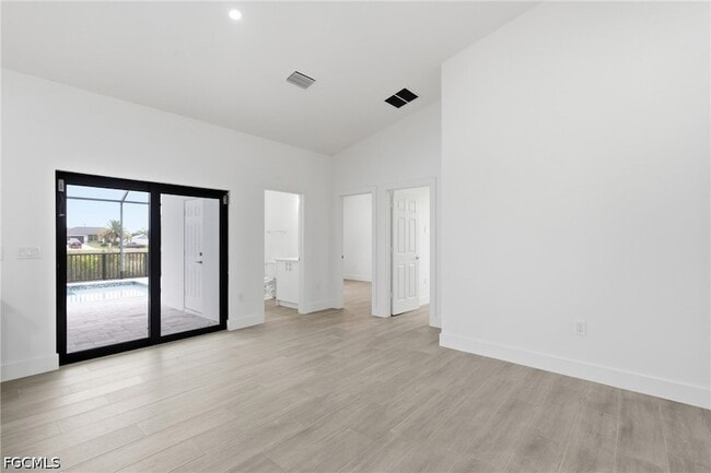 Building Photo - 1431 NW 17th Ave