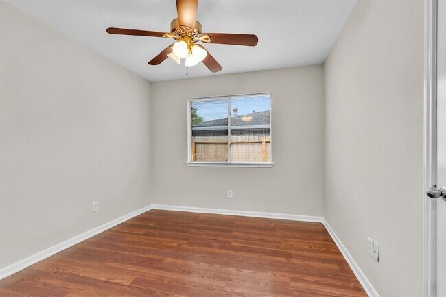 Building Photo - 2726 Fox View Cir