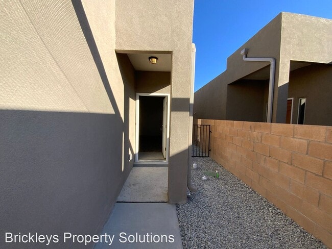 Building Photo - 3 br, 2 bath House - 3273 Oakmont Dr SE