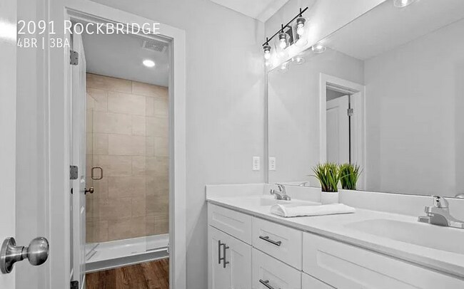 Building Photo - Don't miss out on this beautiful home!