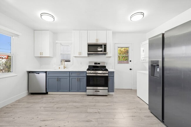 Building Photo - MYCORN &amp; HORVATH