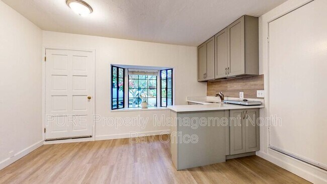 Building Photo - 4634 Bridle Trail