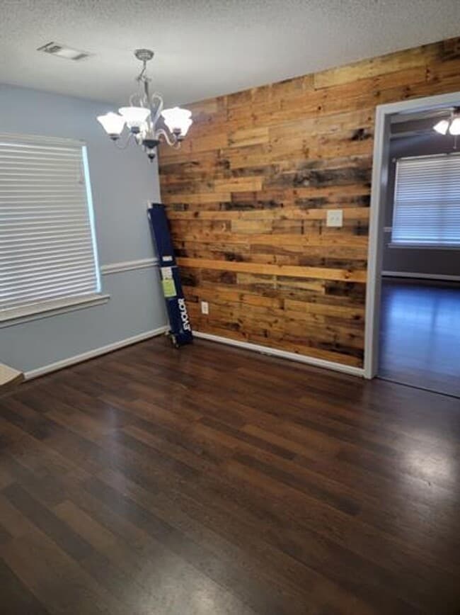 Building Photo - Modern Oasis with All the Amenities – Your...