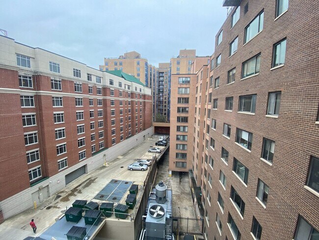 Building Photo - 1420 N Street NW #713