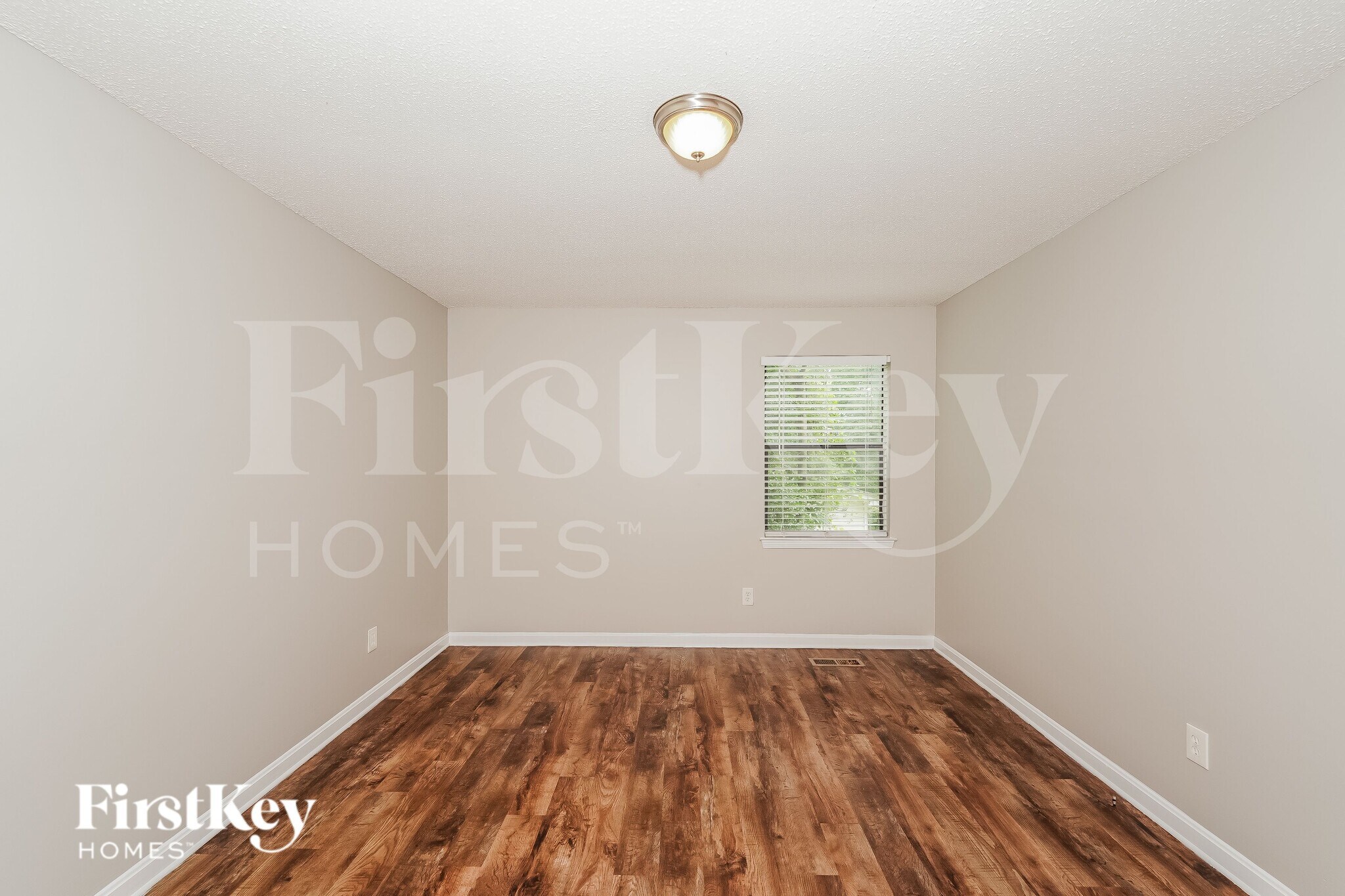 Building Photo - 5332 Balboa Ave