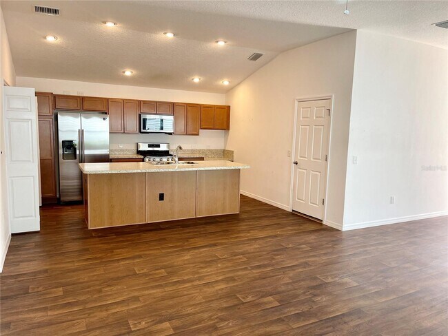 Building Photo - 6055 Allen Ave