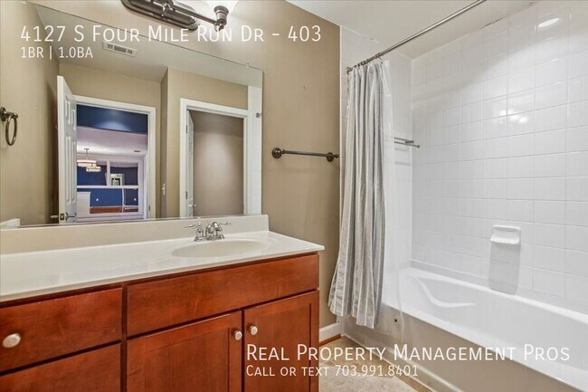 Building Photo - 4127 S Four Mile Run Dr