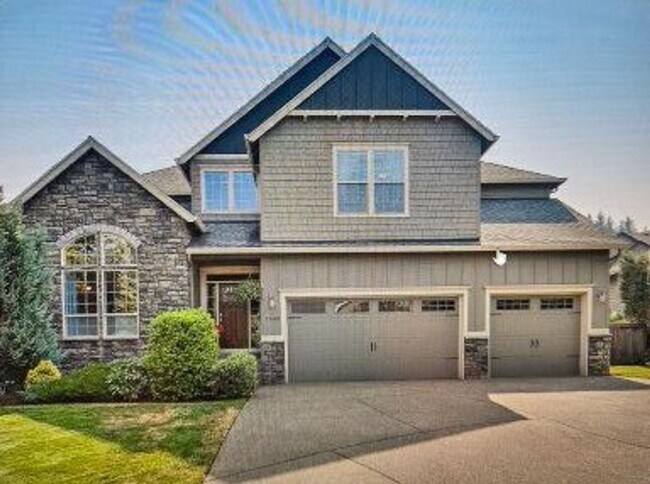Primary Photo - Stunning Large Home with 3 primary bedroom...