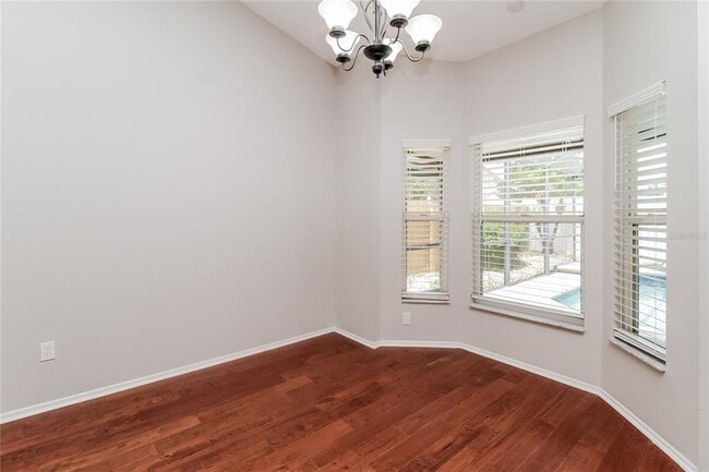 Building Photo - 1517 Crawford Dr