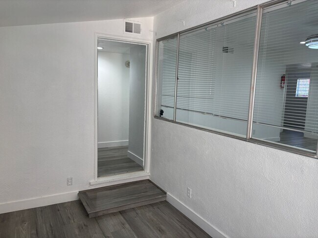 Building Photo - 6920 Maita Cir