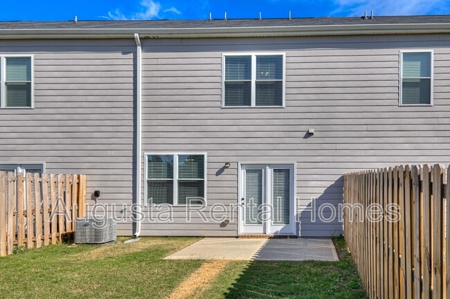 Building Photo - 5419 Thrasher Ln