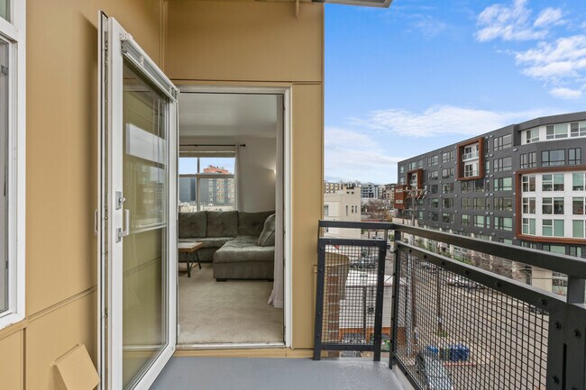 Balcony - 5450 Leary Ave NW