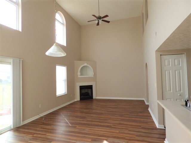 Building Photo - Chatterton Commons Condo