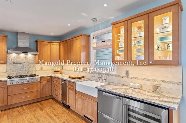 Building Photo - Stylish 2-Bed, 2-Bath Corner Lot Home with...