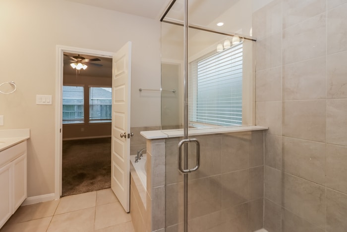 Building Photo - 1022 Modesto Dr