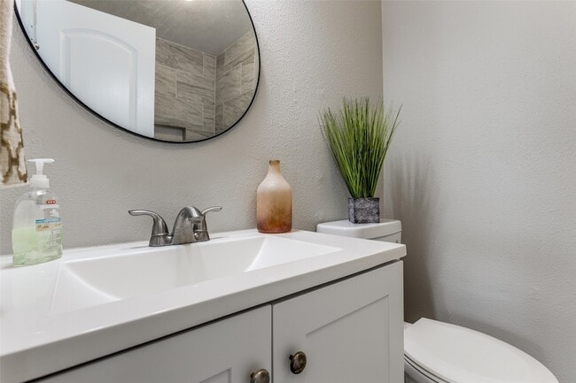 Building Photo - 13979 Clark Towne Ln