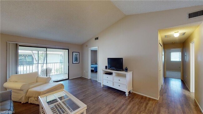 Building Photo - 6300 Sugar Bush Ln