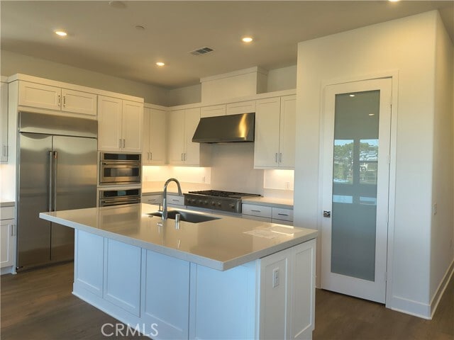 Building Photo - 520 Gadwall