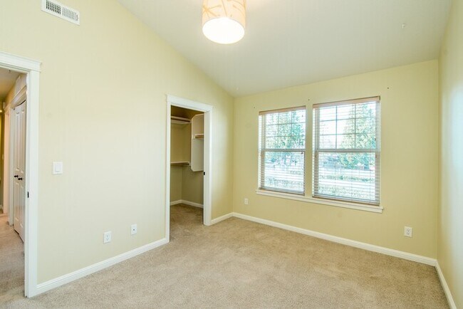 Building Photo - Spring Into Your New Home - Premium Corner Townhome Now Available!