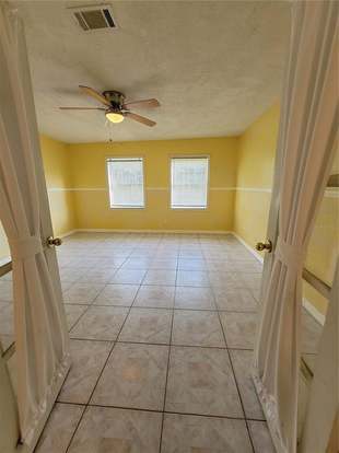 Building Photo - 7460 118th Terrace