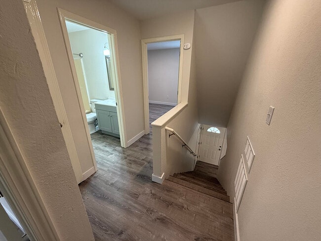 Building Photo - 1709 Hanover Blvd