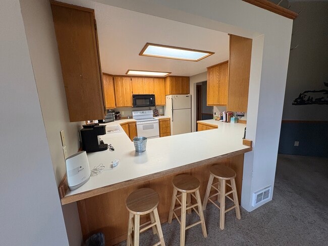 Building Photo - 391 N Somers Rd