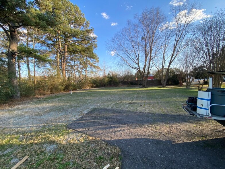 Building Photo - 2009 Kilby Ln