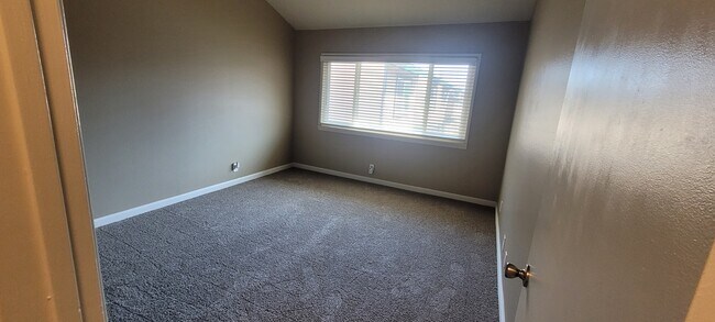 Building Photo - 5313 Barranca Ave