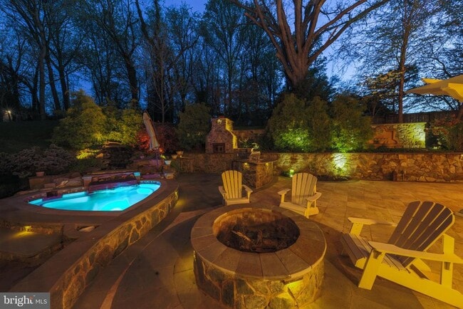 Building Photo - 6329 Linway Terrace