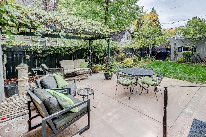 Building Photo - 2105 S Fillmore St