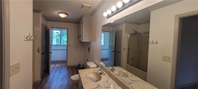 Building Photo - 2963 Avery Rd