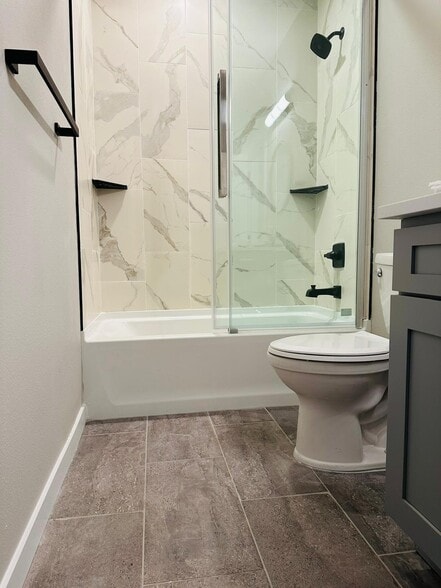 Building Photo - 2715 Maple St