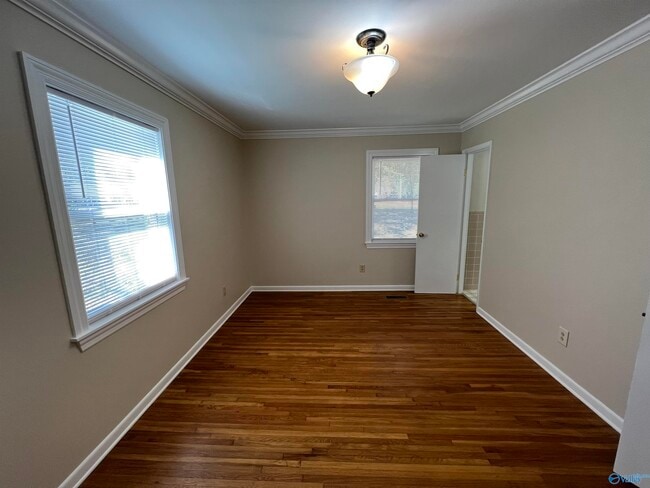 Building Photo - 23095 Kennedy Rd