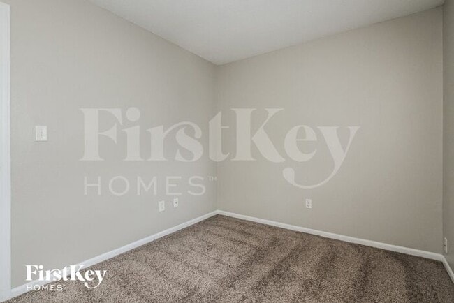 Building Photo - 6479 Hazelhatch Dr