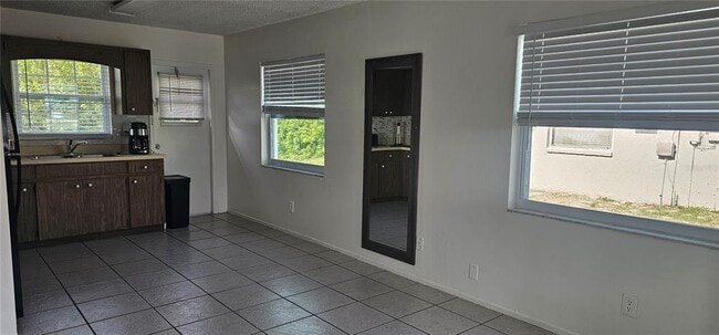 Building Photo - 12048 Henley Ave