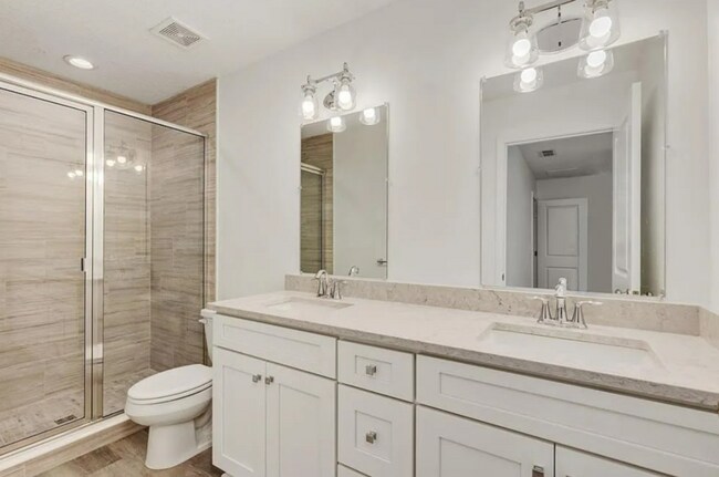 Building Photo - 3585 Drexel St