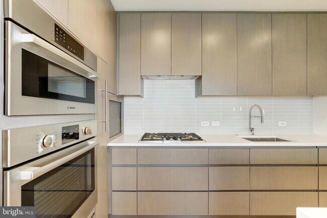 Building Photo - 2501 M St NW