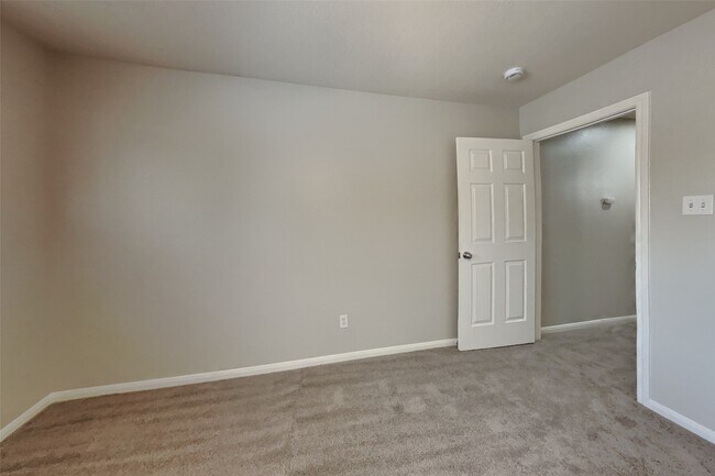 Building Photo - 25819 Oakridge Forest Ln