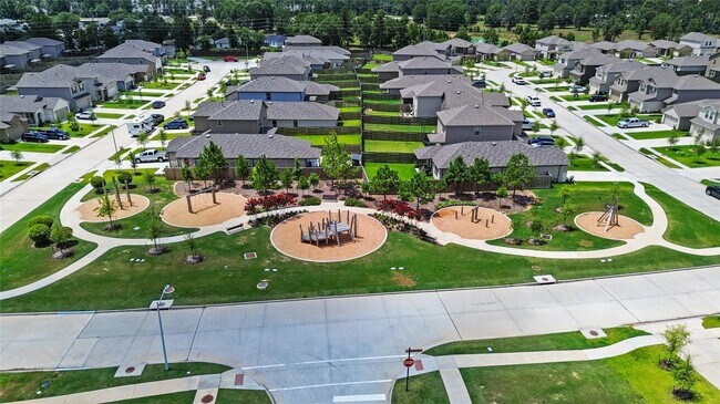 Building Photo - 16691 Sterling Clf St