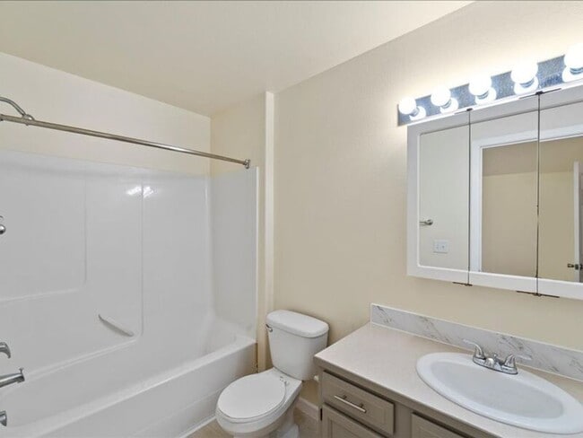 Building Photo - 6405 Chapel Hill Blvd