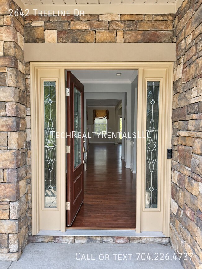 Building Photo - 2642 Treeline Dr
