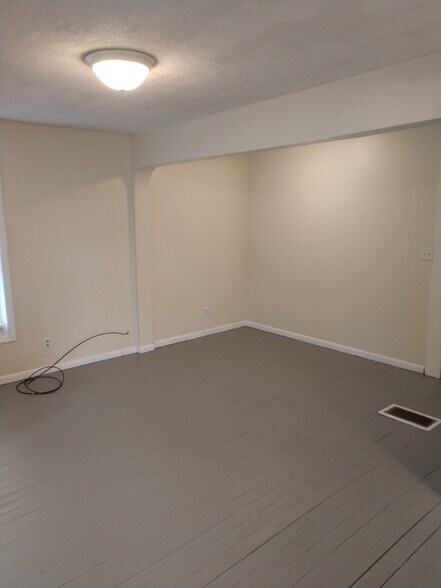 Building Photo - 625 Buckeye St