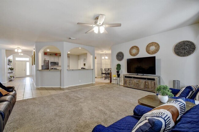 Building Photo - 2354 Oak Pebble