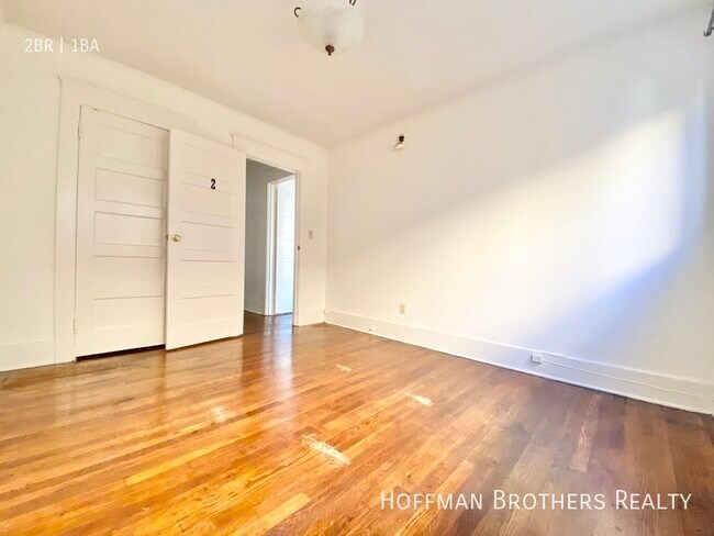 Building Photo - 524 1/2 Heliotrope -A